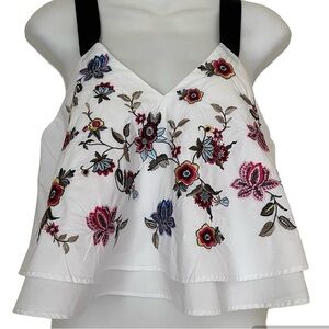 🍒GORGEOUS EMBROIDERED FLORAL TOP SIZE MEDIUM